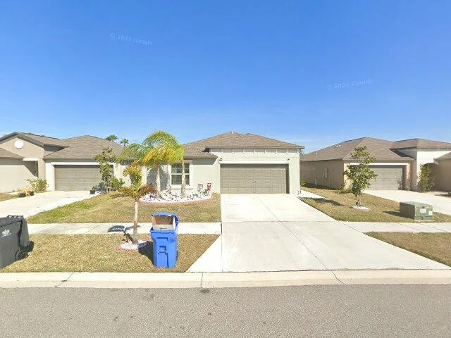 House image located at Ruskin, FL 33570