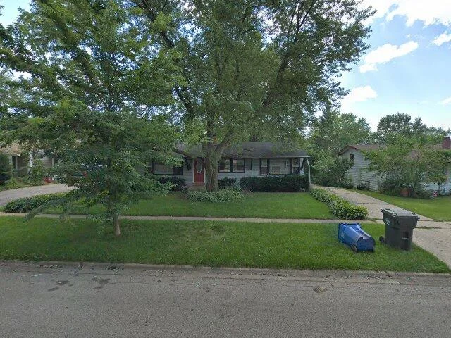House image located at Carpentersville, IL 60110