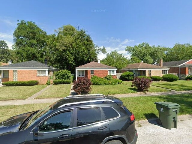 House image located at Dolton, IL 60419