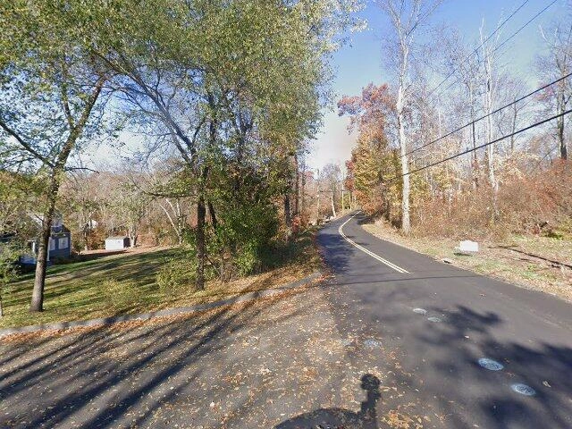 House image located at Lake Oswego, OR 97035