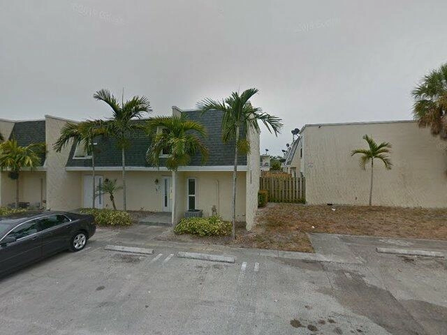 House image located at Boynton Beach, FL 33435
