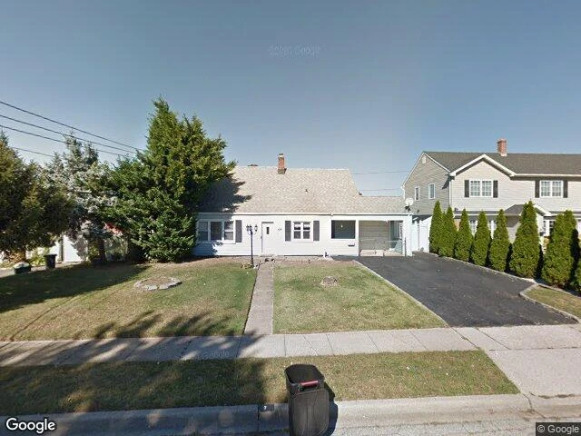 House image located at Levittown, NY 11756