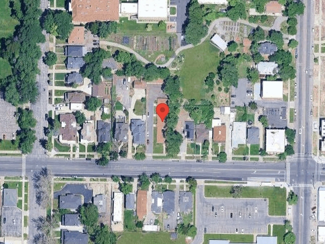 House image located at Moline, IL 61265