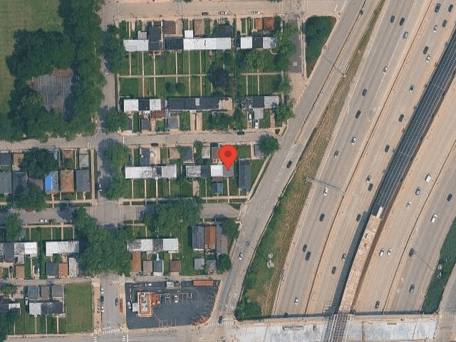 House image located at Chicago, IL 60609