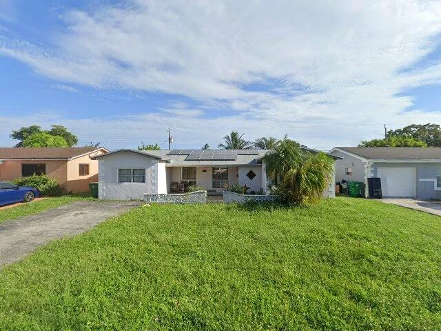 House image located at Hollywood, FL 33023