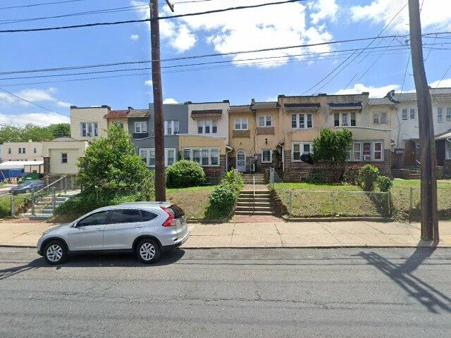 House image located at Camden, NJ 08105