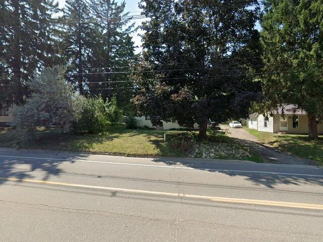 House image located at Niles, MI 49120