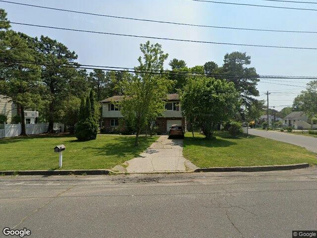 House image located at Bay Shore, NY 11706