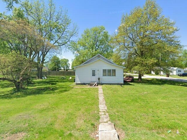 House image located at Girard, IL 62640