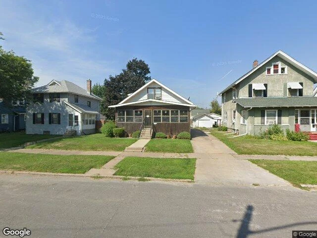 House image located at Rock Island, IL 61201