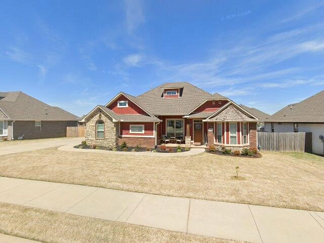 House image located at Higginsville, MO 64037