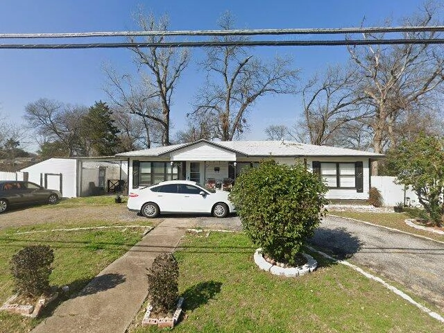 House image located at Dallas, TX 75216