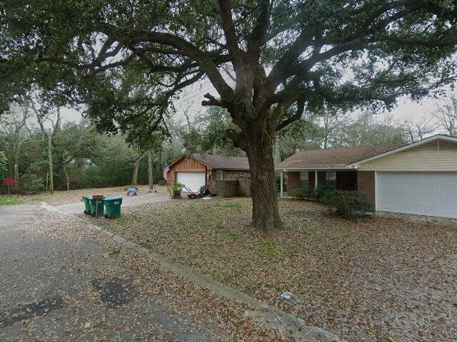 House image located at Gulfport, MS 39501