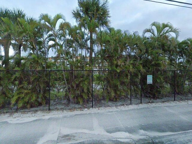 House image located at West Palm Beach, FL 33417