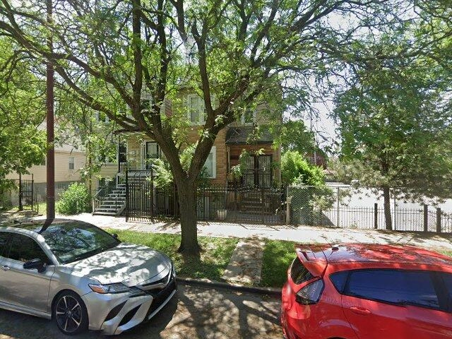 House image located at Chicago, IL 60617