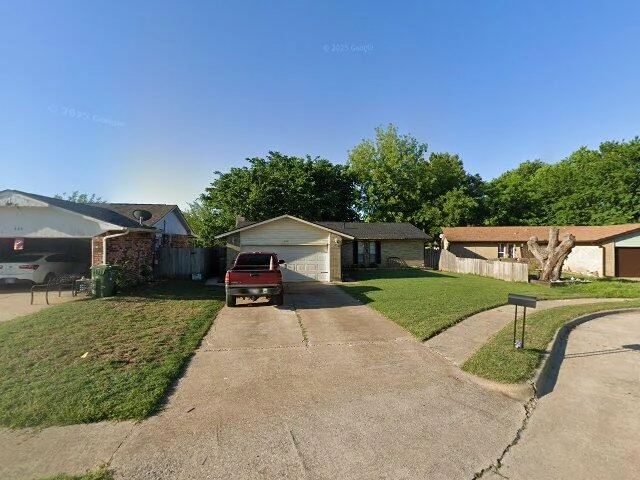 House image located at Yukon, OK 73099