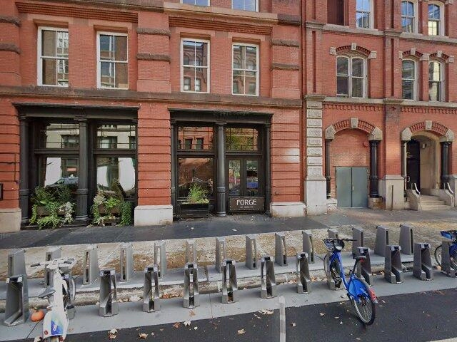 House image located at Darien, IL 60561