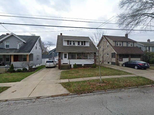 House image located at Cuyahoga Falls, OH 44221