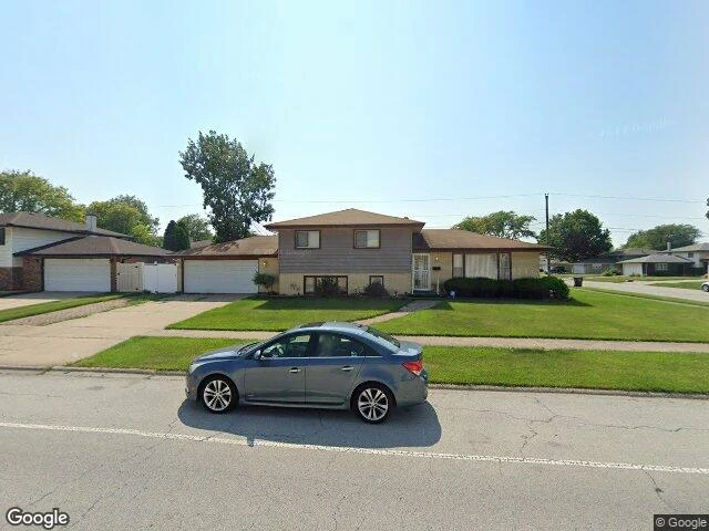 House image located at South Holland, IL 60473