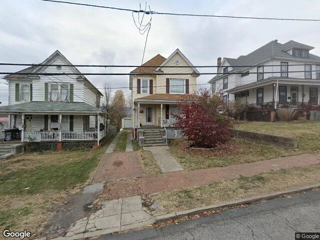 House image located at Covington, VA 24426