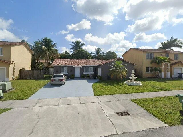 House image located at Miami, FL 33187
