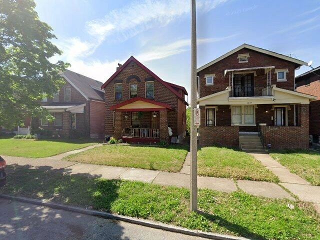 House image located at Saint Louis, MO 63116