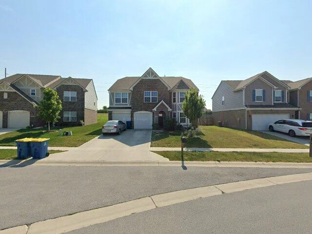 House image located at Indianapolis, IN 46239