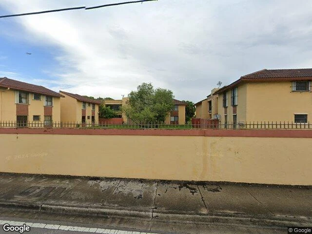 House image located at Miami, FL 33172