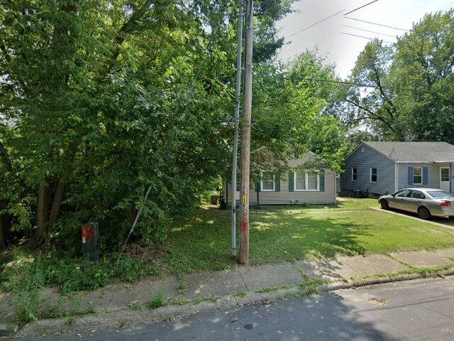 House image located at Peoria, IL 61605