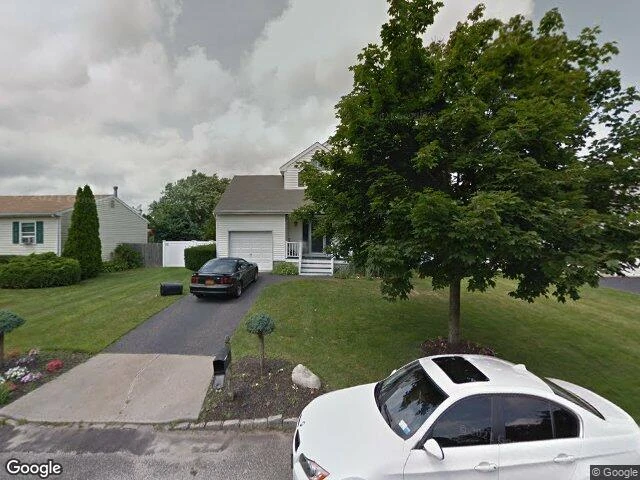 House image located at Manorville, NY 11949