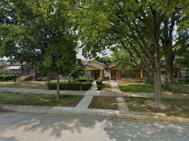 House image located at Chicago, IL 60643
