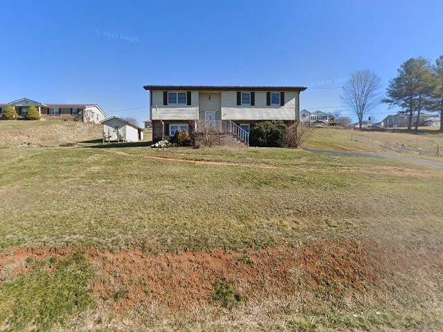 House image located at Saint Paul, VA 24283