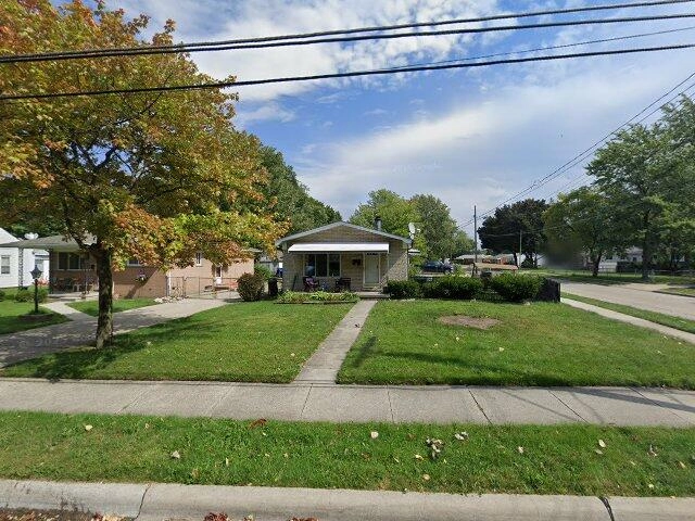 House image located at Warren, MI 48091