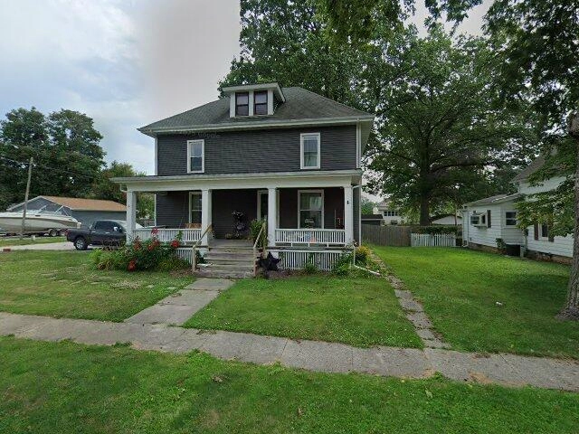 House image located at Taylorville, IL 62568