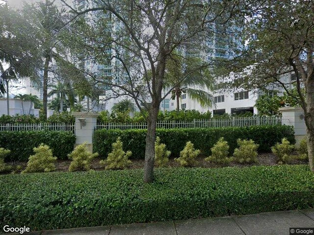 House image located at Miami, FL 33180