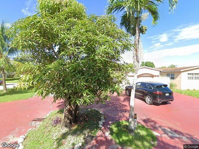 House image located at Hollywood, FL 33023