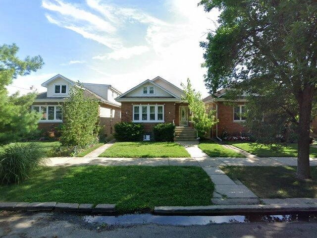 House image located at Chicago, IL 60634