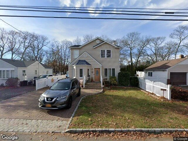 House image located at Lindenhurst, NY 11757