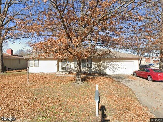 House image located at Parsons, KS 67357