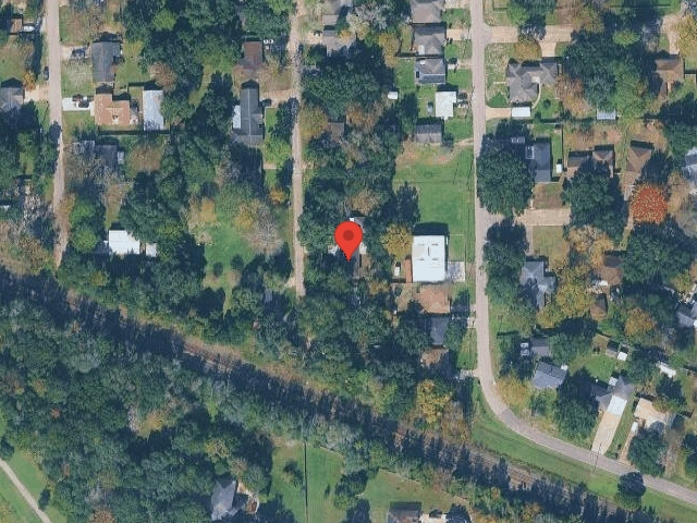 House image located at Alvin, TX 77511