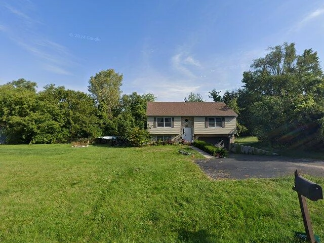 House image located at Antioch, IL 60002