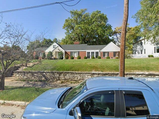 House image located at Alton, IL 62002