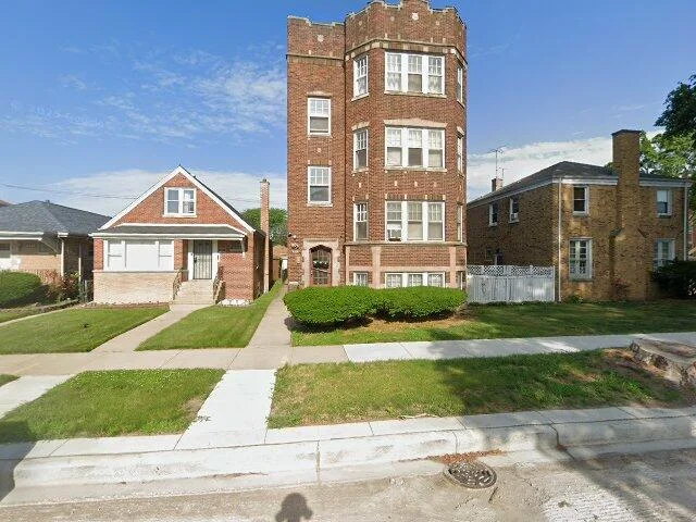 House image located at Chicago, IL 60617