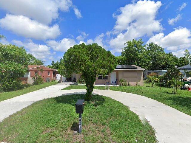 House image located at Hollywood, FL 33023