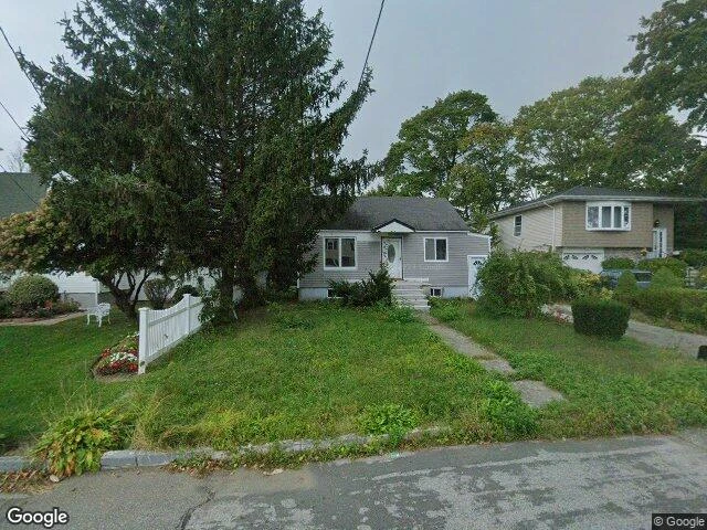 House image located at West Babylon, NY 11704