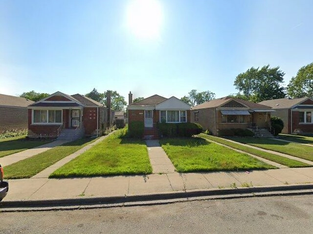 House image located at Chicago, IL 60643