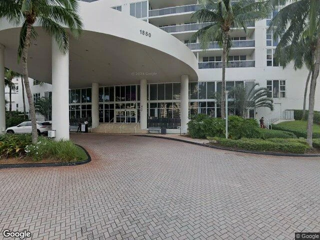 House image located at Hallandale, FL 33009