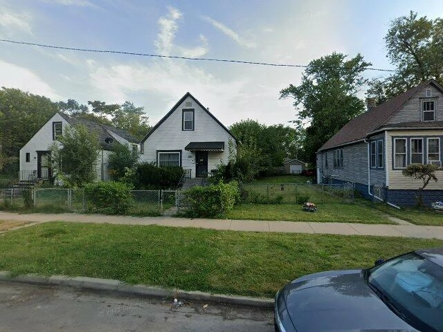 House image located at Chicago, IL 60628