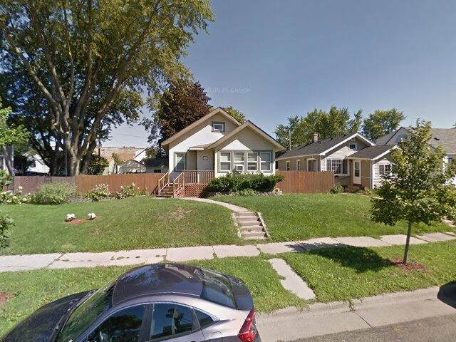 House image located at Saint Paul, MN 55119
