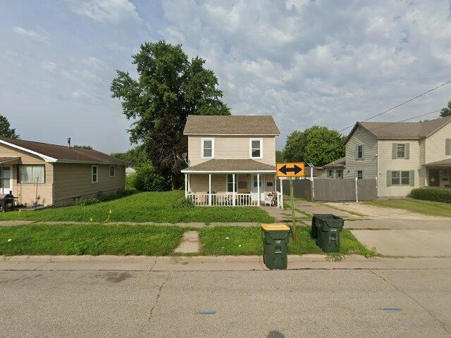 House image located at Prairie Du Chien, WI 53821